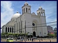 Catedral Metropolitana, San Salvador Cathedral, Plaza Barrios